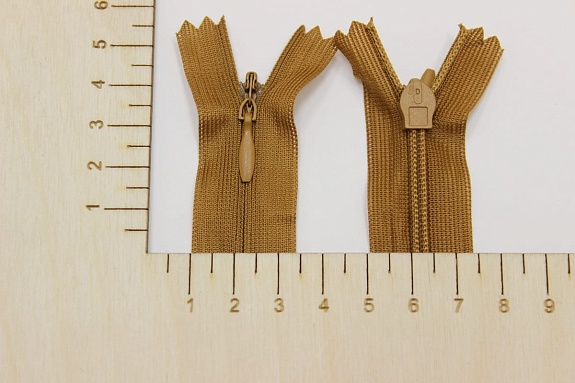 Молния потайная н/р цв.карамель, 50см, нейлон