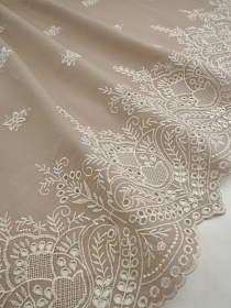 Вышитая ткань "Цветочный венец" цв.бежево-кофейный, ш.1.32м, хлопок-100%, 170гр/м.кв 