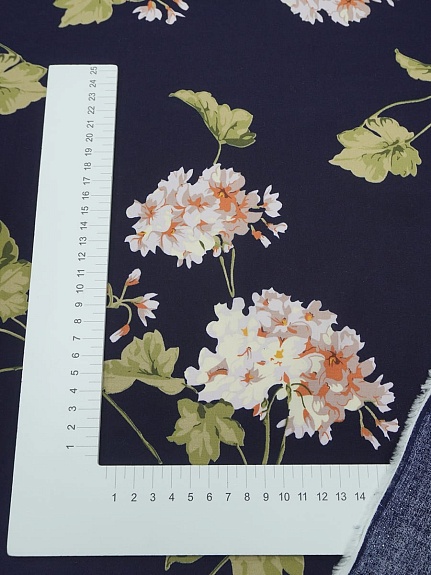 Штапель "Ароматная гортензия " цв.чернильный, ш.1.45м, вискоза-100%, 105гр/м.кв