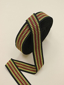 Лента тканая для поясов, 40мм Желтый с красным орнамент на черном, ВИД2