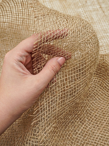 Мешковина упаковочная, ш.1.05м, джут-100%, 140гр/м.кв