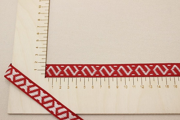 Жак.лента 18мм Славянский оберег "Ужики" цв.красный