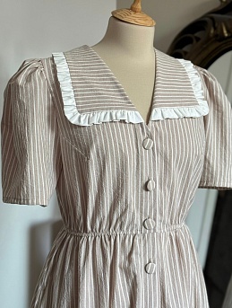 Платье из вареного хлопка в бежево-кофейном цвете