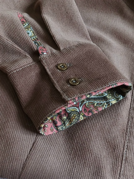 Платье из микровельвета в коричнево-розовом цвете