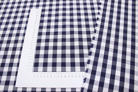 Перкаль пестроткан. блузочно-сорочеч."Средняя чернильно-белая клетка(1.4*1.4см)", ш.1.5м, хл-100%