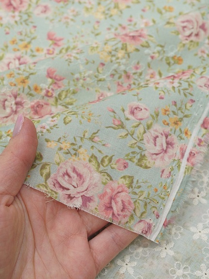 Мерный лоскут - Шитье Digital "Мэри Роуз" цв.морозная мята, ш.1.5м (выш.часть1.35м), батист, х