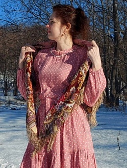 Женское платье из муслина в горошек