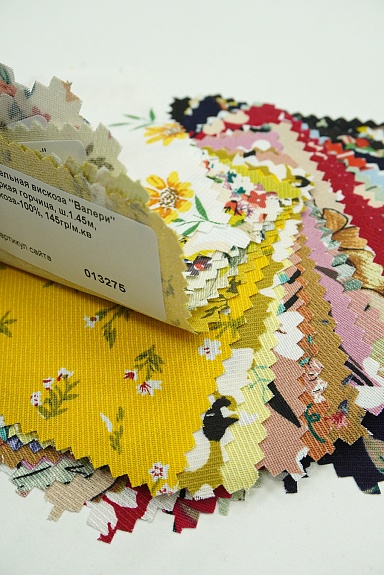 Комплект образцов "Плательная вискоза набивная" №1