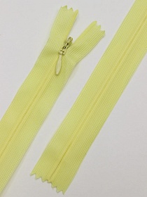 Молния потайная н/р цв.нежно-желтый, 50см, нейлон