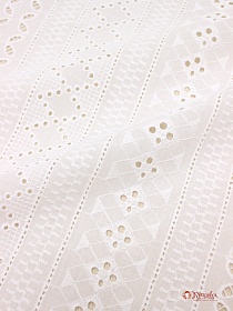 Шитье "Ажурные полосы" цв.молочно-белый, ш.1.5м (вышит.часть1.33м), батист, хл-100%, 80гр/м.кв