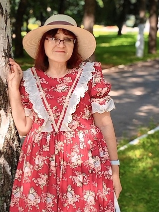 Платье из импортного хлопка "Роскошный букет" в малиновом цвете