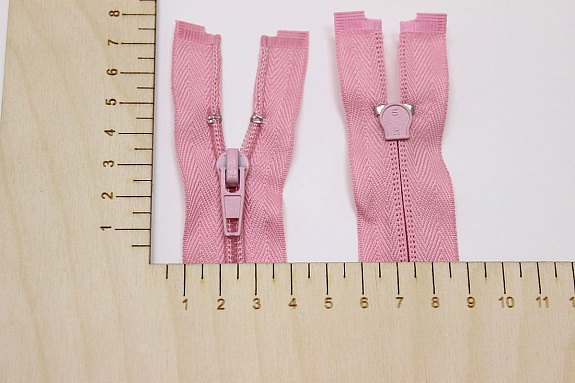 Молния спиральная №5 цв.св.розовая дымка, 45см