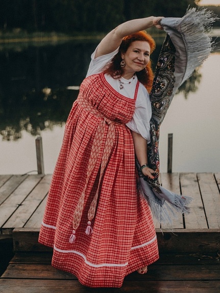 Сарафан в народном стиле из пестряди