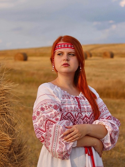 Комплект платьев из рогожки в народном стиле