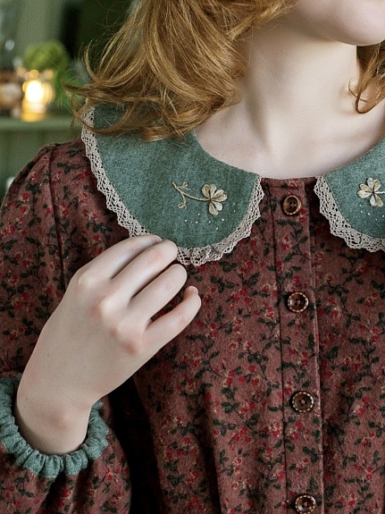 Платье из теплого хлопка "Мелкие цветочки с веточками"