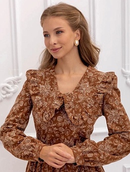 Платье из теплого хлопка "Букеты пионов на глиняно-коричневом"