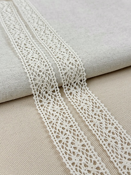 Кружево цв.ванильный, ш.27мм, хлопок-90%, п/э-10%, 10м, рис.101/2