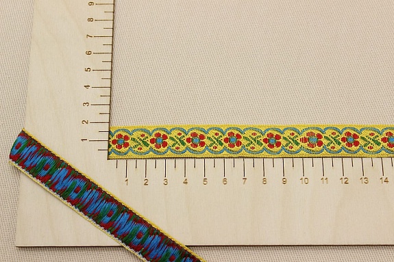 Жак.лента 18мм Красные цветы на желтом