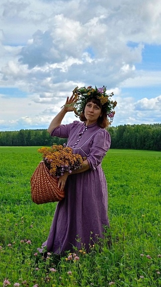 Льняное женское платье