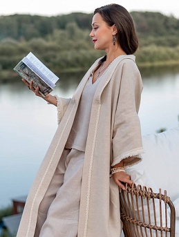 Кимоно из ткани Крапива Рами в молочном цвете 