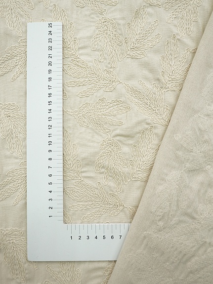 Полулен с вышитым рисунком "Дубовые листочки" цв.суровый, ш.1.35м(выш.часть1.2м), хл-50%, лен-50%