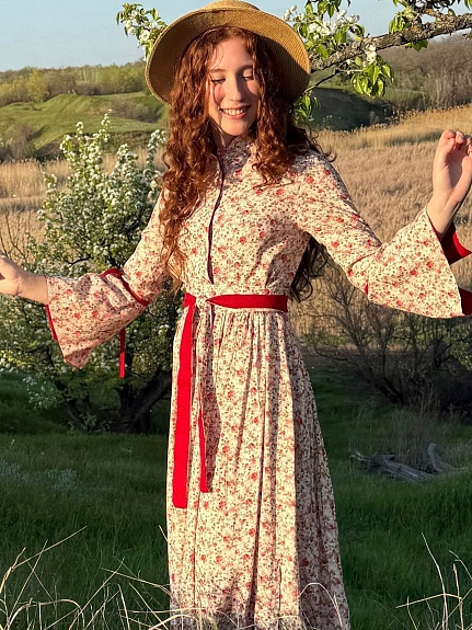 Льняное платье "Мелодия роз" 