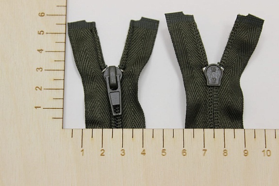 Молния спиральная №5 цв.т.зеленый хаки, 70см