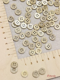 Пуговица светлый кокос с ободком,11мм, 4 отверстия