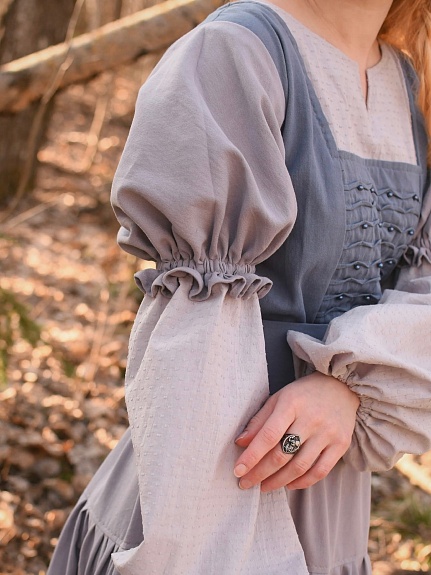 Платье из фактурного хлопка и плательного хлопка