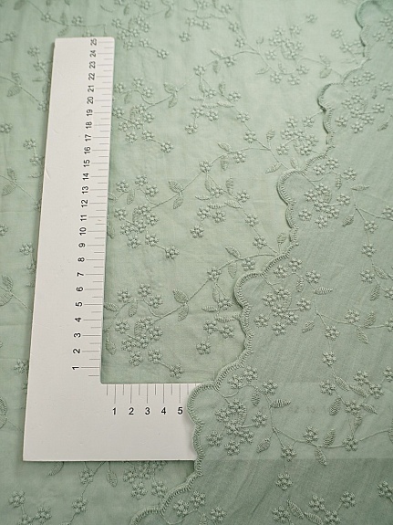 Шитье "Морозная вышивка" (фестоны с 2х сторон) цв.морозная мята, ш.1.35м, хлопок-100%, батист