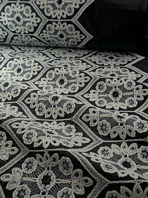 Вышитая ткань "Узорный сказ" цв.черный, ш.1.45м (вышит.часть1.27м), хлопок-100%, 230гр/м.кв