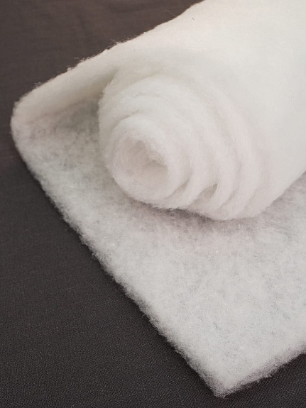 Синтепон, полиэфир.волокна-100%, ш.2.2м, 100гр/м.кв