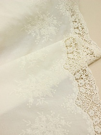 Шитье цв.кремовый (общая ширина 360мм, ширина вышивки 250мм), хлопок-100%, батист