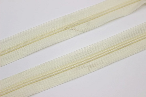 Молния потайная н/р цв.св.телесно-желтый, СОРТ2, 50см, нейлон