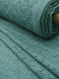 Шитье "Роскошь" цв.серо-зеленое море, ш.1.5м (вышит.часть1.35м), батист, хлопок-100%, 80гр/м.кв