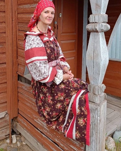 Барановский платок в народном костюме