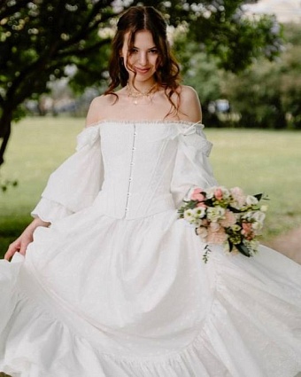 Свадебное платье из Шитья "Цветочки с ажурной каймой"