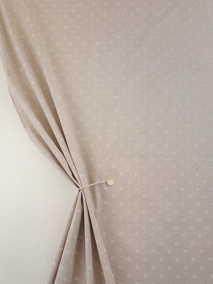 Полулен "Россыпь маленьких ромашек" (на суровом), ш.1.5м, лен-40%, хлопок-40%, п/э-20, 170гр/м.кв