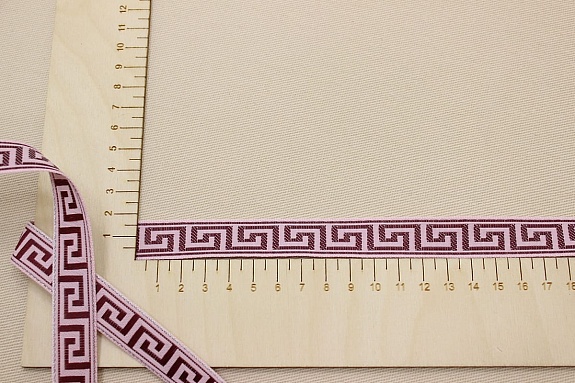 Жак.лента 17мм Вишневый лабиринт на светло-розовом