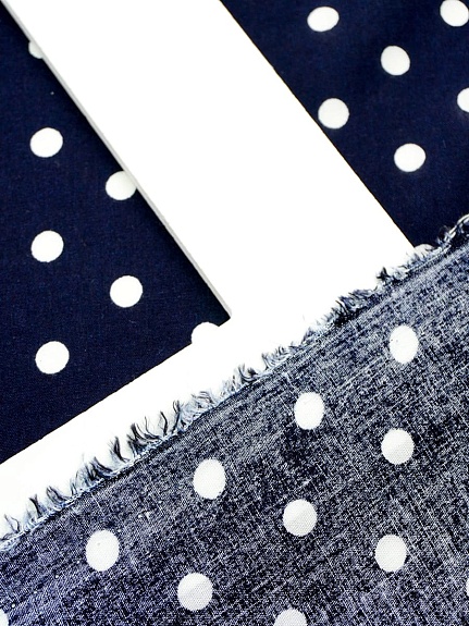 Штапель "Белый горох (7мм)" цв.чернильно-синий, ш.1.4м, вискоза-100%, 90гр/м.кв