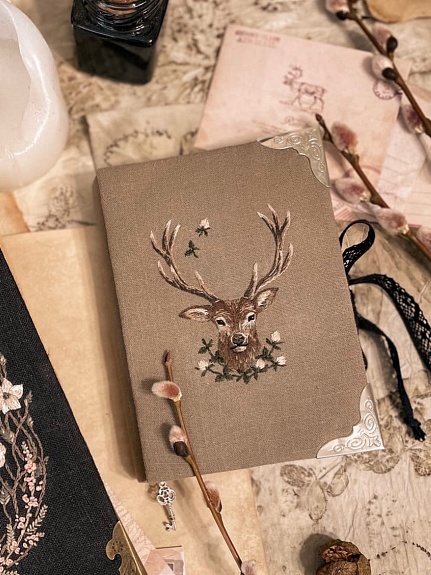 Обложка для книги из полульна