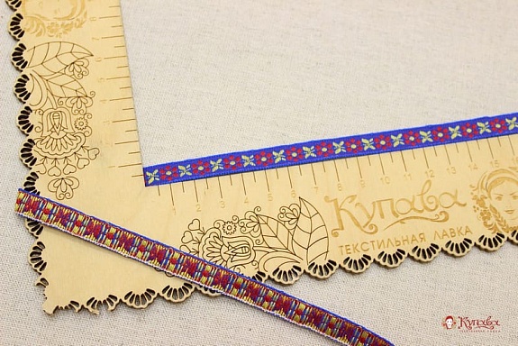 Жак.лента 9мм Красные/св.желтые цветочки на васильковом