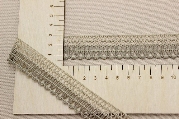 Кружево цв.серый льняной/бежевый, ш.25мм, хлопок-75%, п/э-25%
