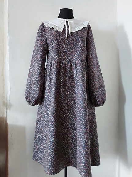 Платье из теплого хлопка "Брусника" в винтажно-сером цвете