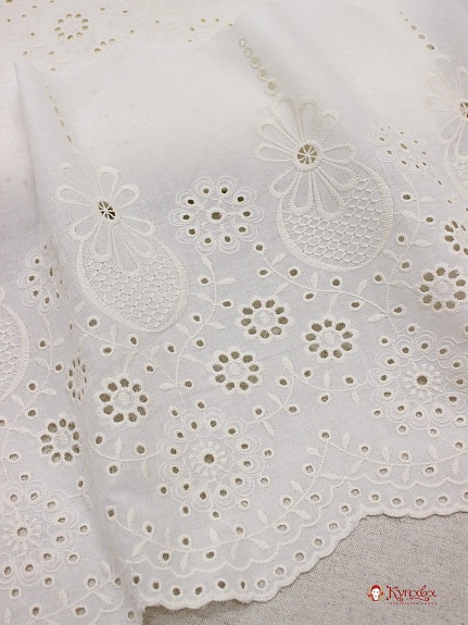 Шитье цв.кремовый (общая ширина 265мм, ширина вышивки 255мм), хлопок-100%, батист