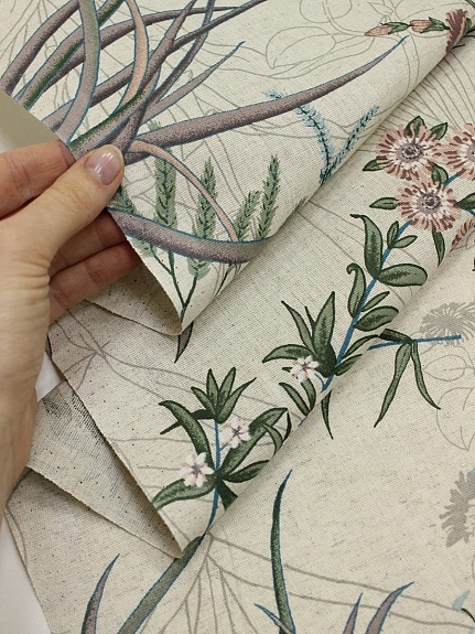 Полулен "Летнее раздолье-голубые цветы" (на суровом), ш.2.2м, лен-30%, хлопок-70%, 150гр/м.кв