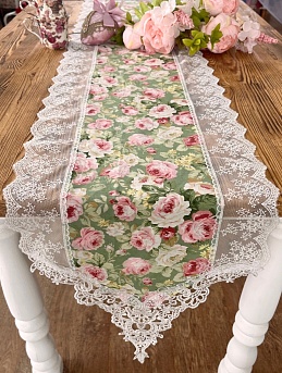 Дорожка из сатина "Великолепие роз на винтажно-зеленом"