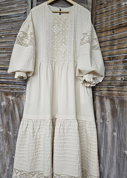 Платье из бязи в суровом цвете