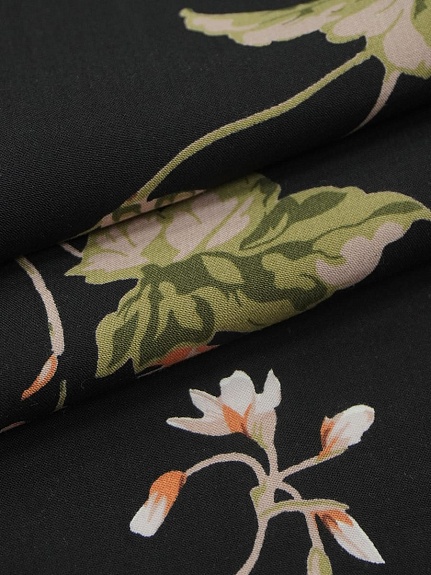 Штапель "Ароматная гортензия " цв.черный, ш.1.45м, вискоза-100%, 110гр/м.кв