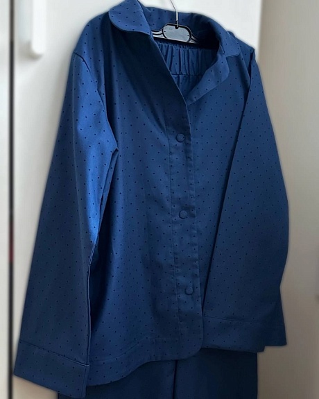 Домашний костюм из плательного хлопка Плательный хлопок "Редкий мелкий горох на темно-синем"